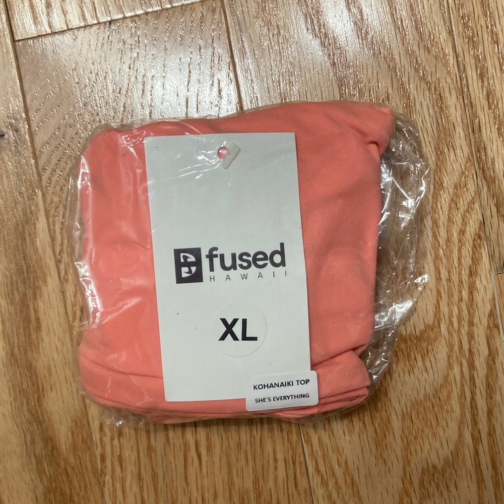 Fused Hawaii She’s Everything K Top XL